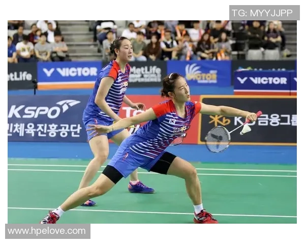 广州羽毛球队与深圳羽毛球队赛后复盘分析灵活性表现与战术对比 广州羽毛球队与深圳羽毛球队赛后复盘分析灵活性表现与战术对比