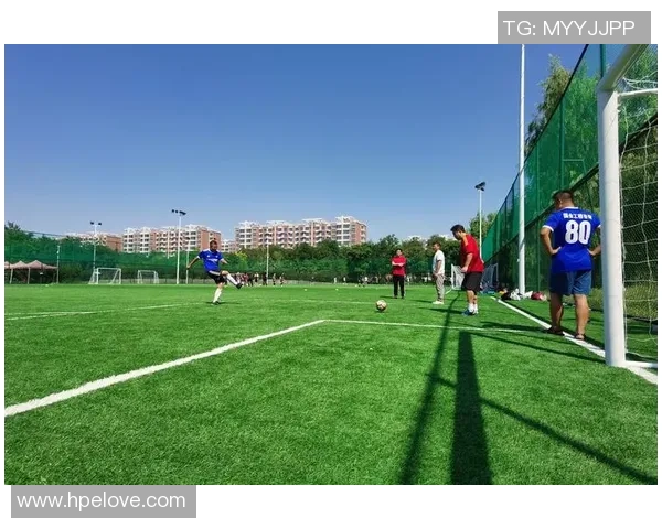 北京足球队转型升级之路:从传统到现代的全面革新探索与实践 北京足球队转型升级之路:从传统到现代的全面革新探索与实践